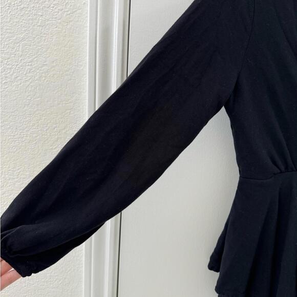 Altar’d State Black Long Sleeve Keyhole Back V-Neck Ruffle Romper- Size Small - Picture 7 of 7